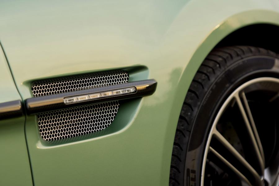 Детали экстерьера Aston Martin Vanquish 2012 года  (UK) (фото 97 из 170)